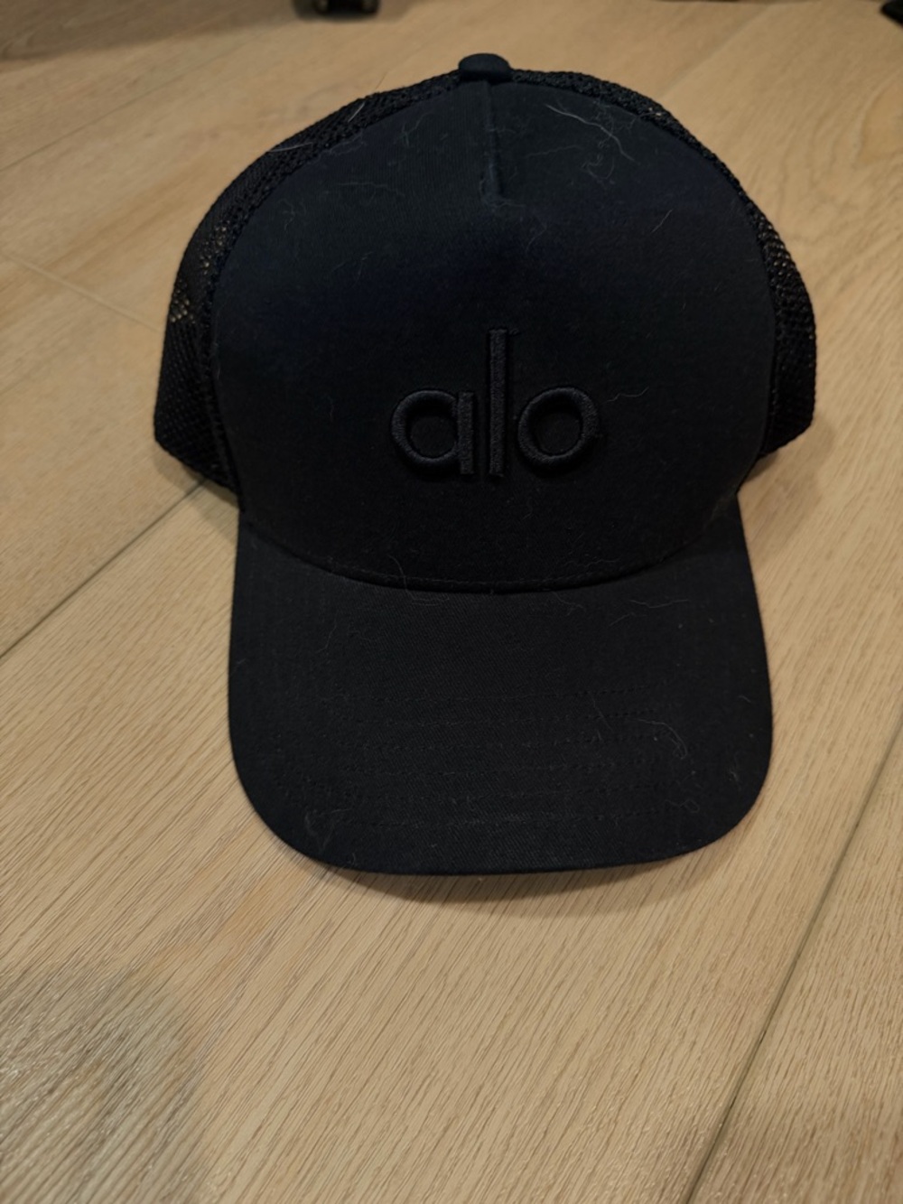 ALO Yoga trucker hat